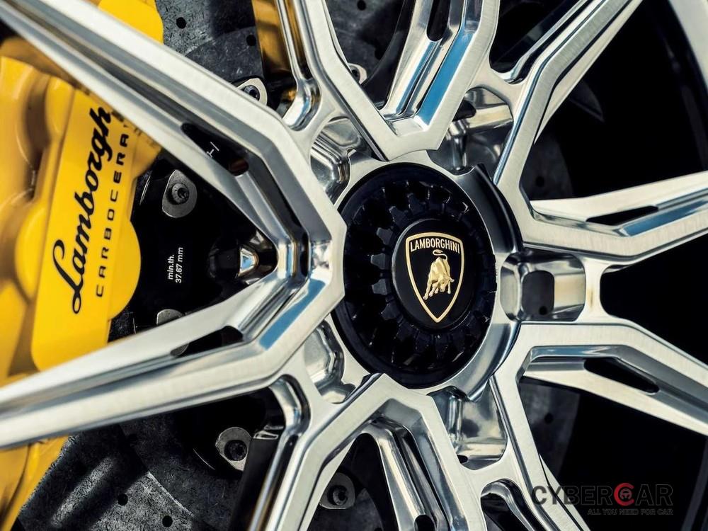 Tập đoàn đầu tư của Thụy Sỹ muốn mua lại thương hiệu Lamborghini với giá 9,2 tỷ USD