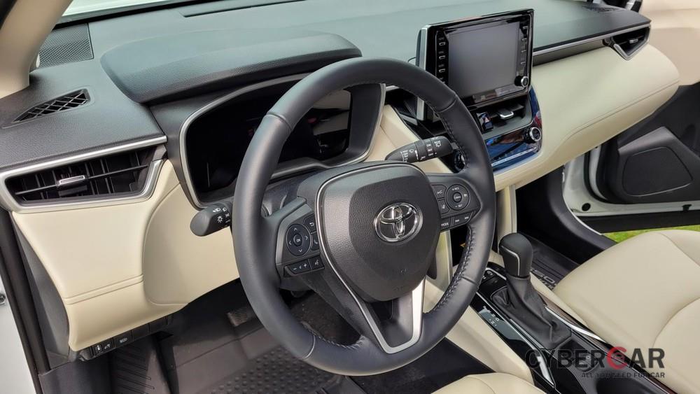 Nội thất của Toyota Corolla Cross 2022 bản cao cấp