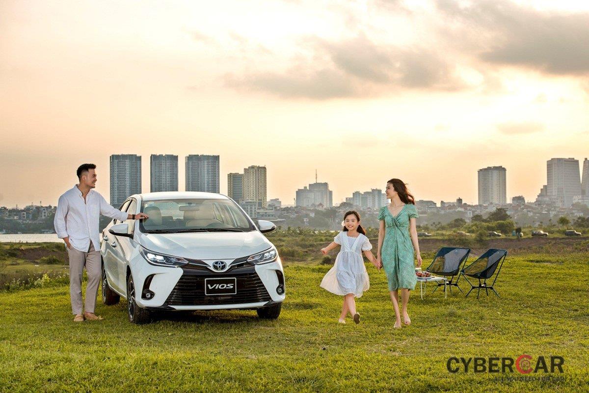 Toyota Vios nhận ưu đãi phí trước bạ đến hết tháng 8.