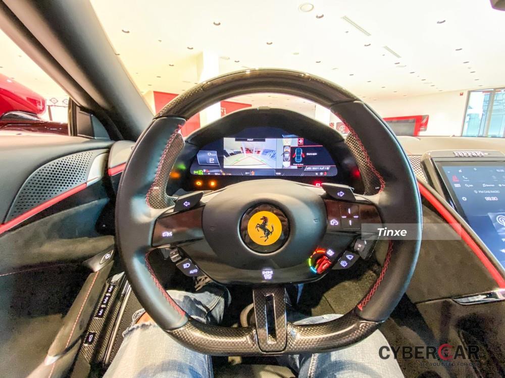 Vô-lăng siêu xe Ferrari Roma tích hợp thêm nhiều nút bấm cảm ứng