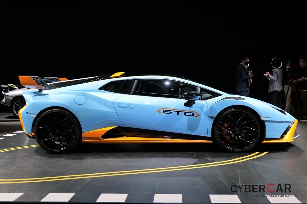 Siêu xe Lamborghini Huracan STO mới ra mắt Hồng Kông