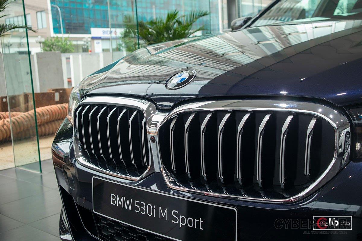 Ảnh thực tế BMW 530i M-Sport 2021 tại đại lý Việt Nam, giá gần 3,3 tỷ đồng a7