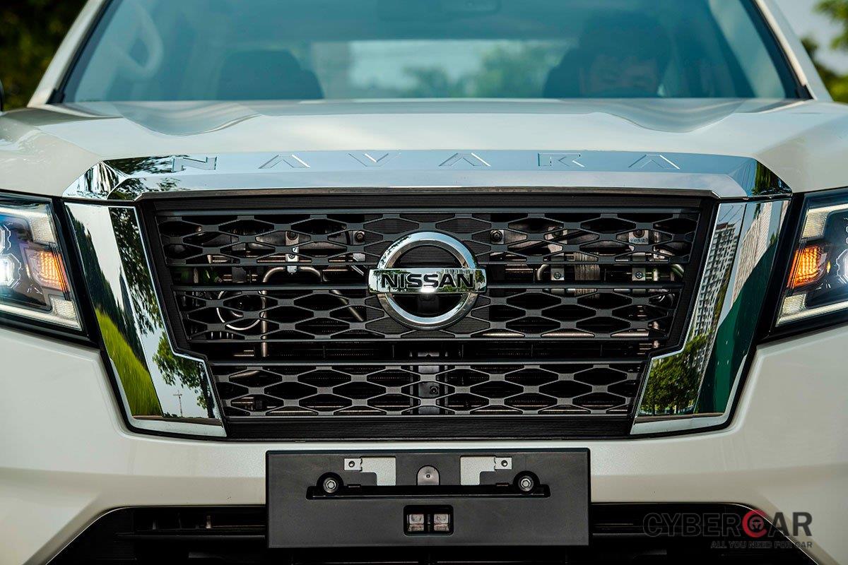 Chốt giá 895 triệu đồng, Nissan Navara 4WD 2021 có gì đấu Ford Ranger?a6