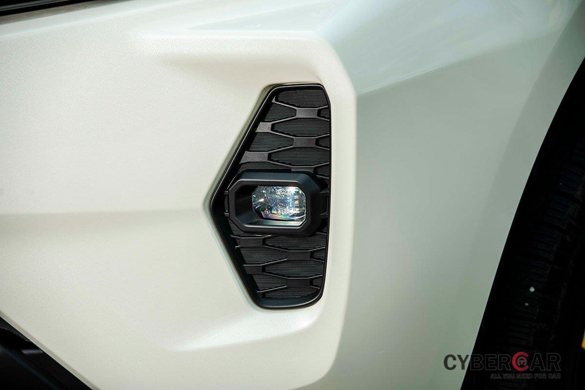 Chốt giá 895 triệu đồng, Nissan Navara 4WD 2021 có gì đấu Ford Ranger?a9