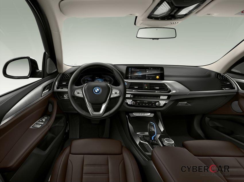 Nội thất bên trong BMW iX3 2022