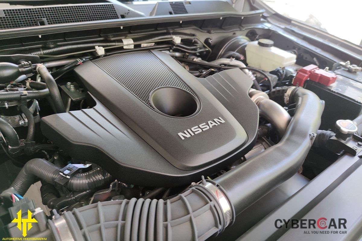 Nissan Navara 2021 vẫn sử dụng động cơ diesel 2.3 L cải tiến.