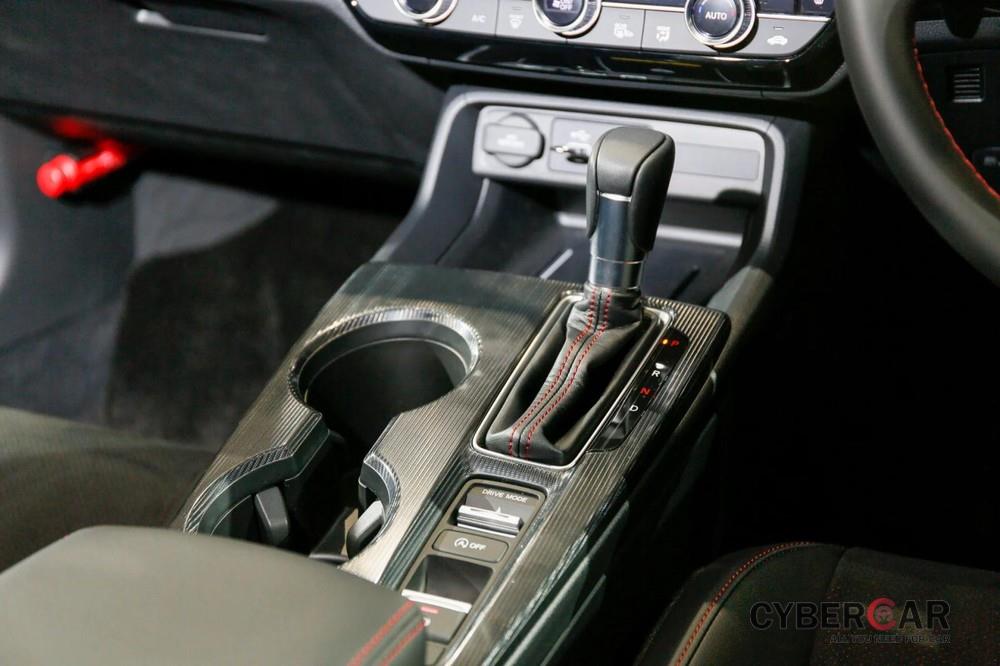 Honda Civic Hatchback 2022 dùng hộp số CVT tiêu chuẩn