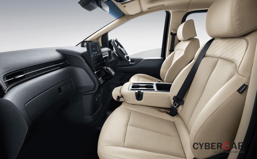 Hyundai Staria 2021 được trang bị ghế lái chỉnh 12 hướng