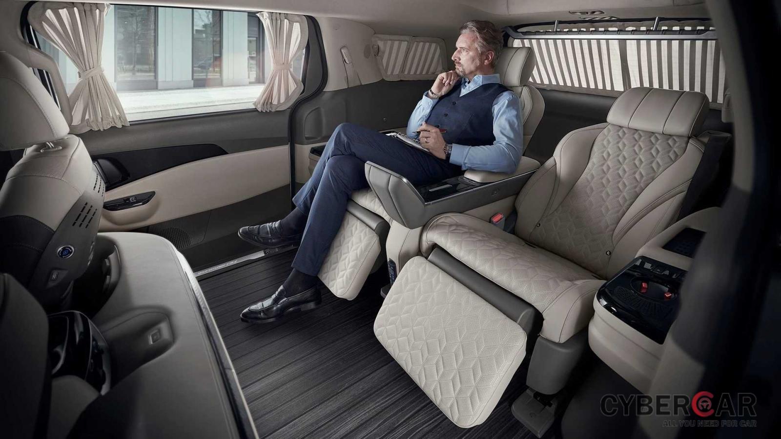 Kia Sedona 2022 Hi-Limousine hứa hẹn cung cấp khoảng thời gian ngồi xe cực đỉnh,