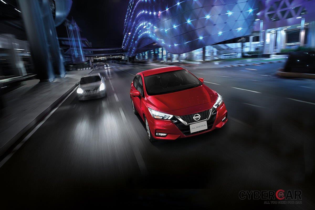 Nissan Almera 2021 ra mắt, giá cao nhất 579 triệu đồng, khách hàng đặt xe sớm nhận ngay ưu đãi 40 triệu đồng a2