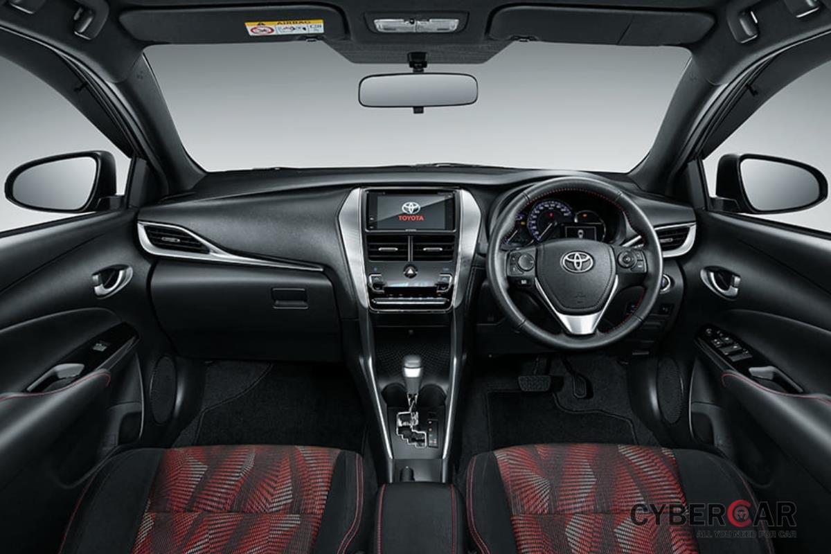 Toyota Yaris GR Sport nội thất