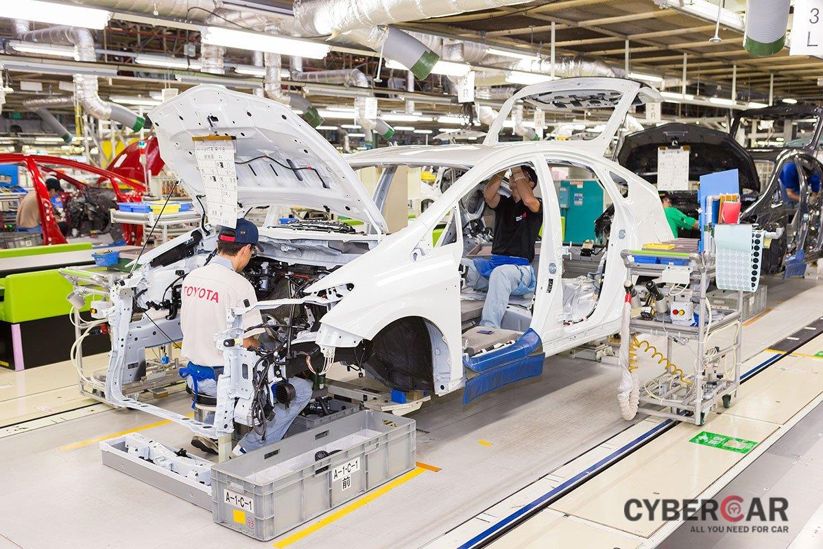 Toyota buộc phải cắt giảm tới 40 % sản lượng xe toàn cầu vào tháng 9 tới đây.