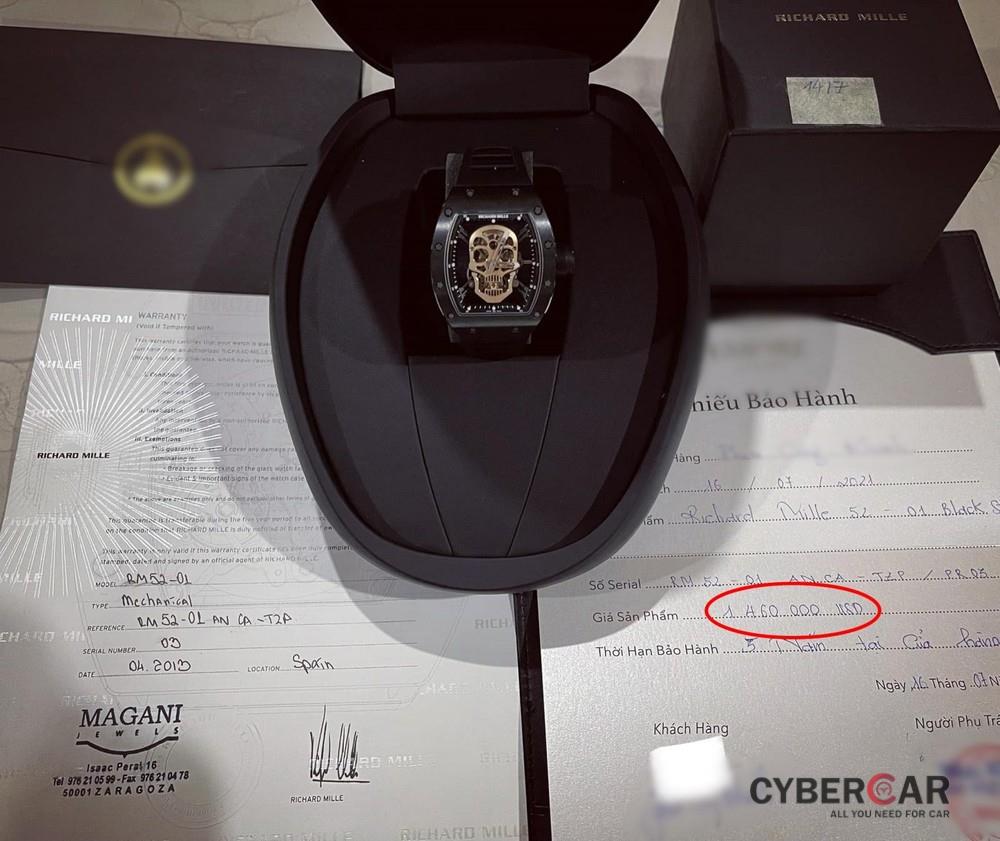 Hóa đơn mua đồng hồ Richard Mille RM 52-01 cho thấy chủ nhân phải chi ra số tiền 34,3 tỷ đồng