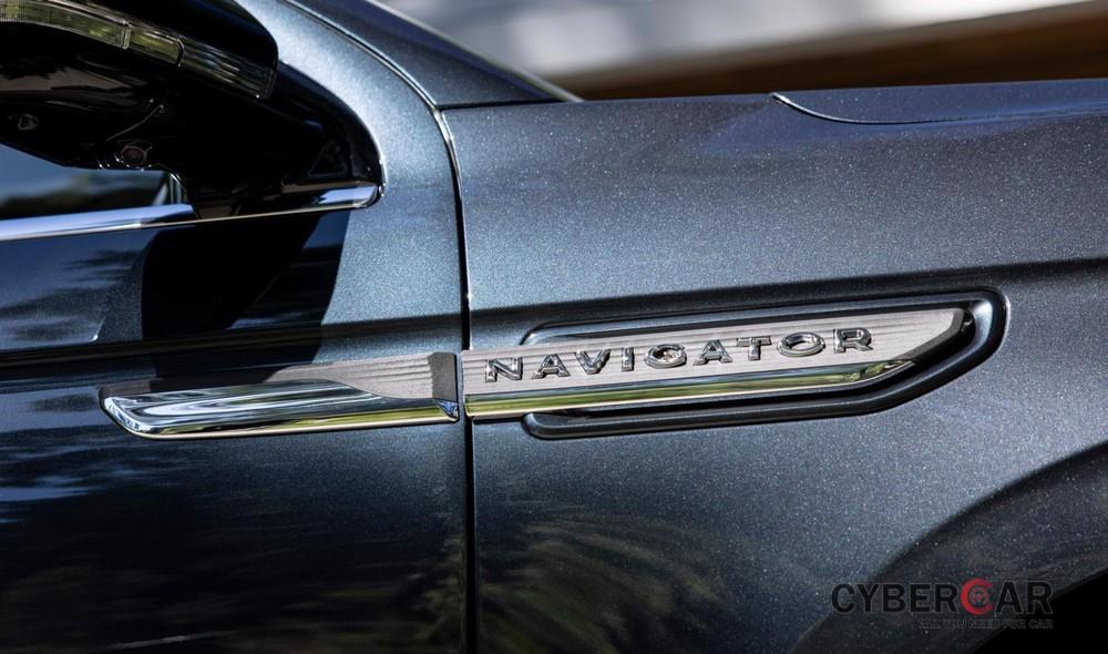 Lincoln Navigator 2022 có 2 chủ đề thiết kế mới là Central Park và Invitation