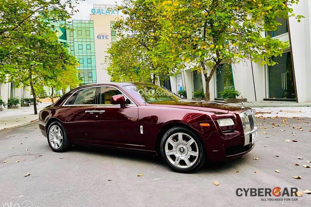 Rolls-Royce Ghost 2011 đã được một showroom nhân tại Hà Nội chào bán với mức giá khá 